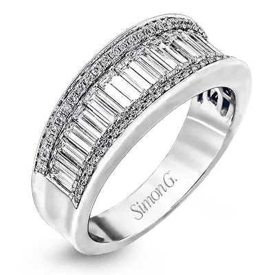 Anniversary Ring In 18k Gold With Diamonds