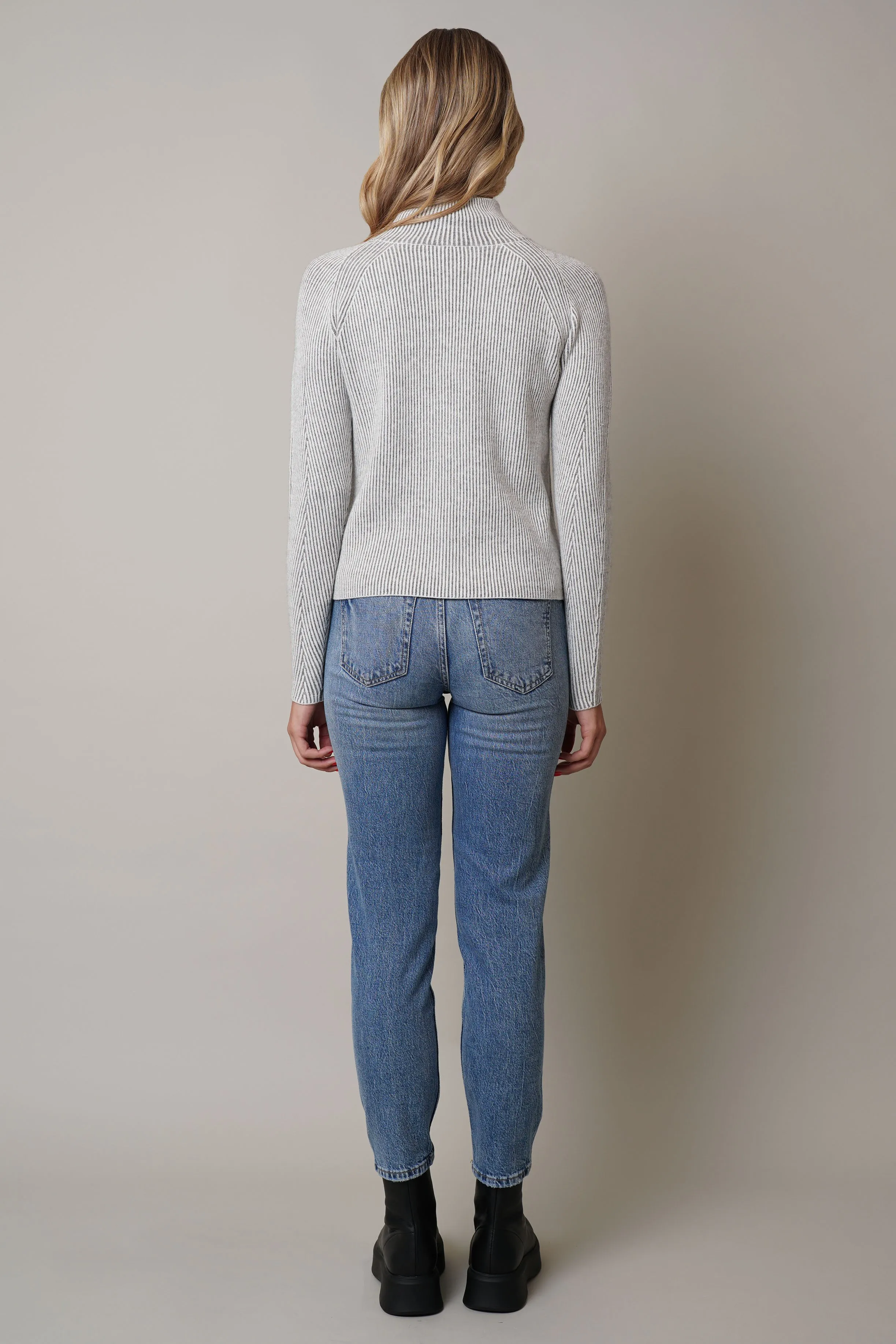 Ribbed Turtle Neck Pullover Sweater